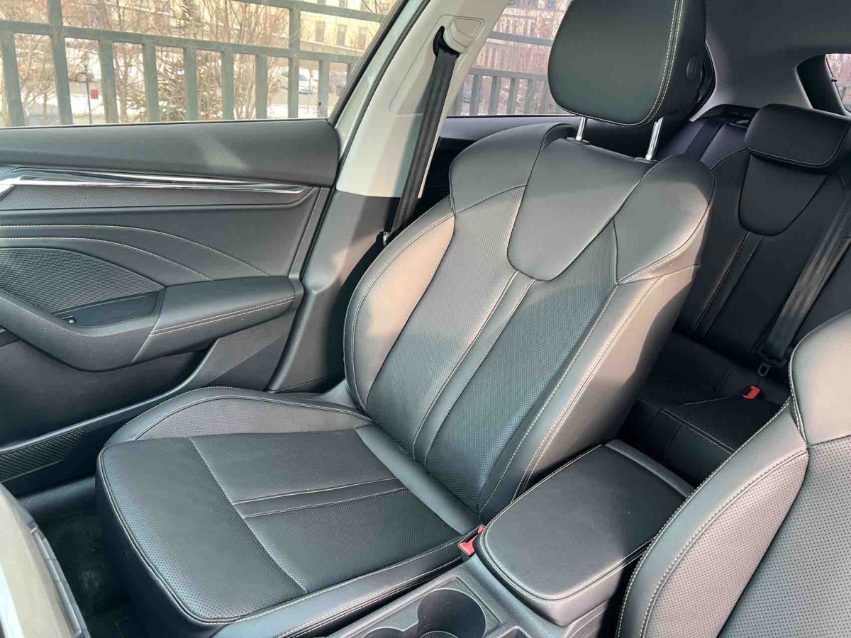 Skoda Octavia 2021 car image #13