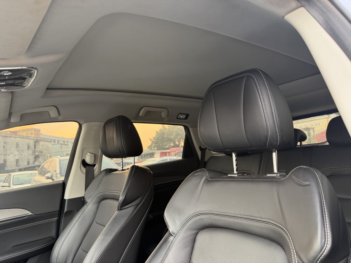 Jetour X70 PLUS 2021 car image #13
