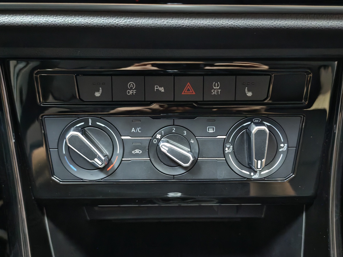 Jetta VS5 2022 car image #13