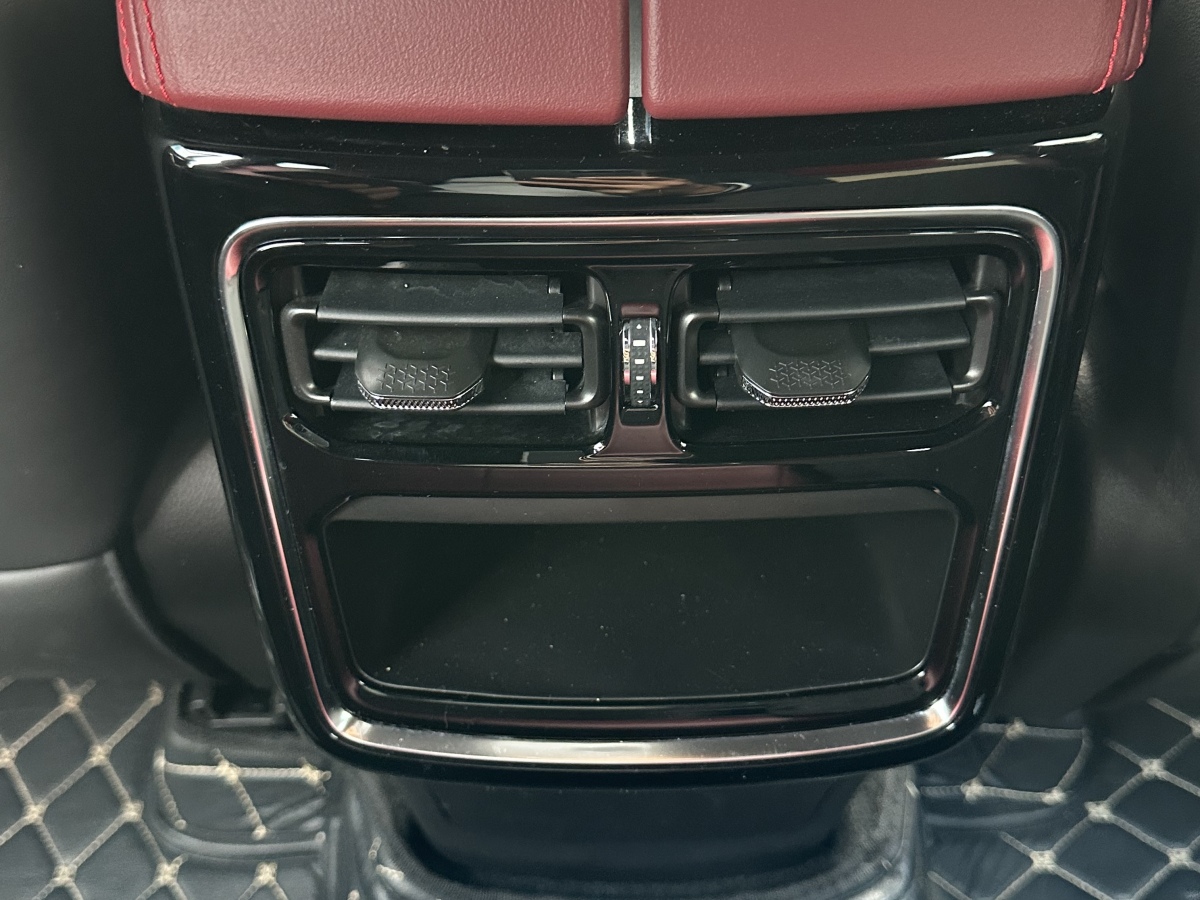 Jetour X70 PLUS 2022 car image #13