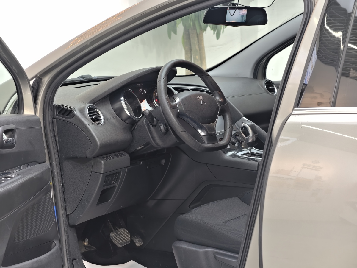 Peugeot 2015 car image #13