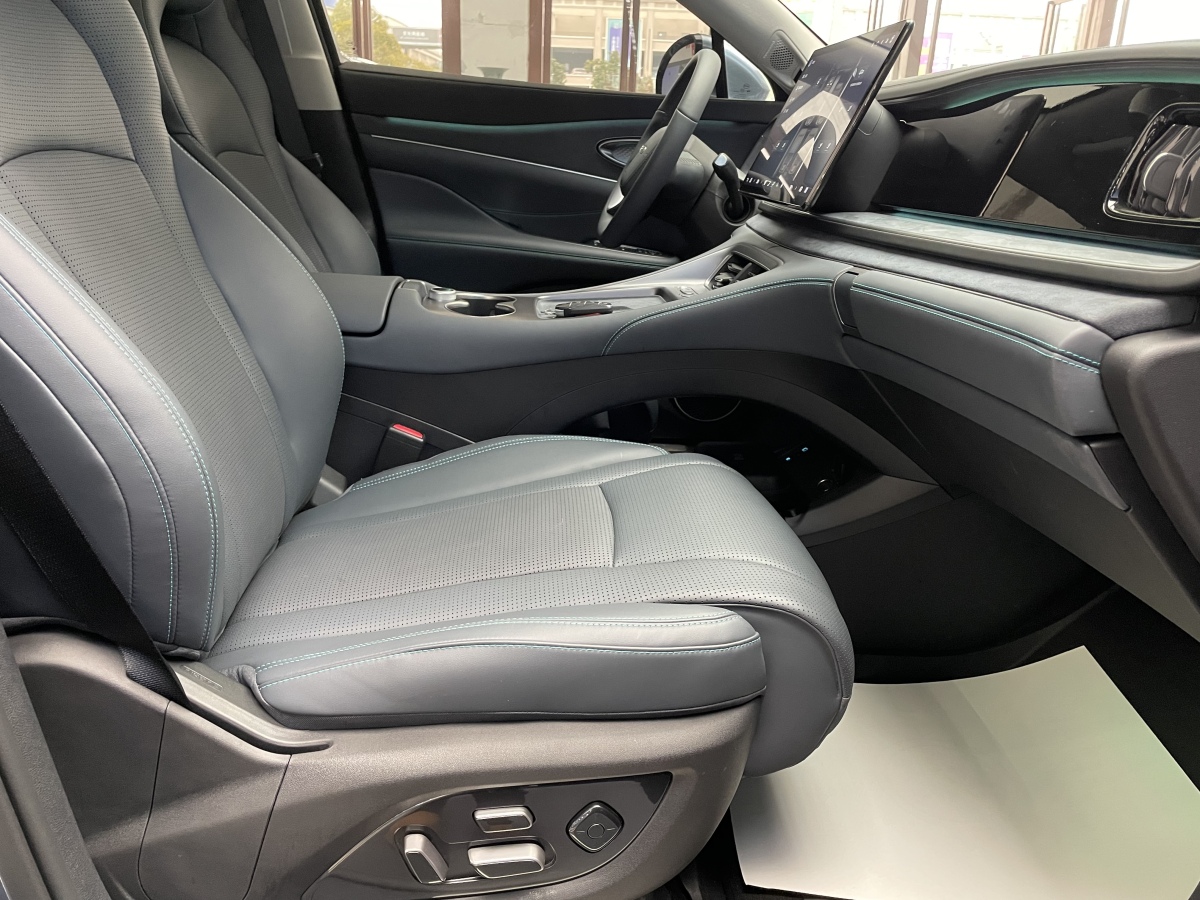 BYD Sea Lion 07 DM-i 2025 car image #13