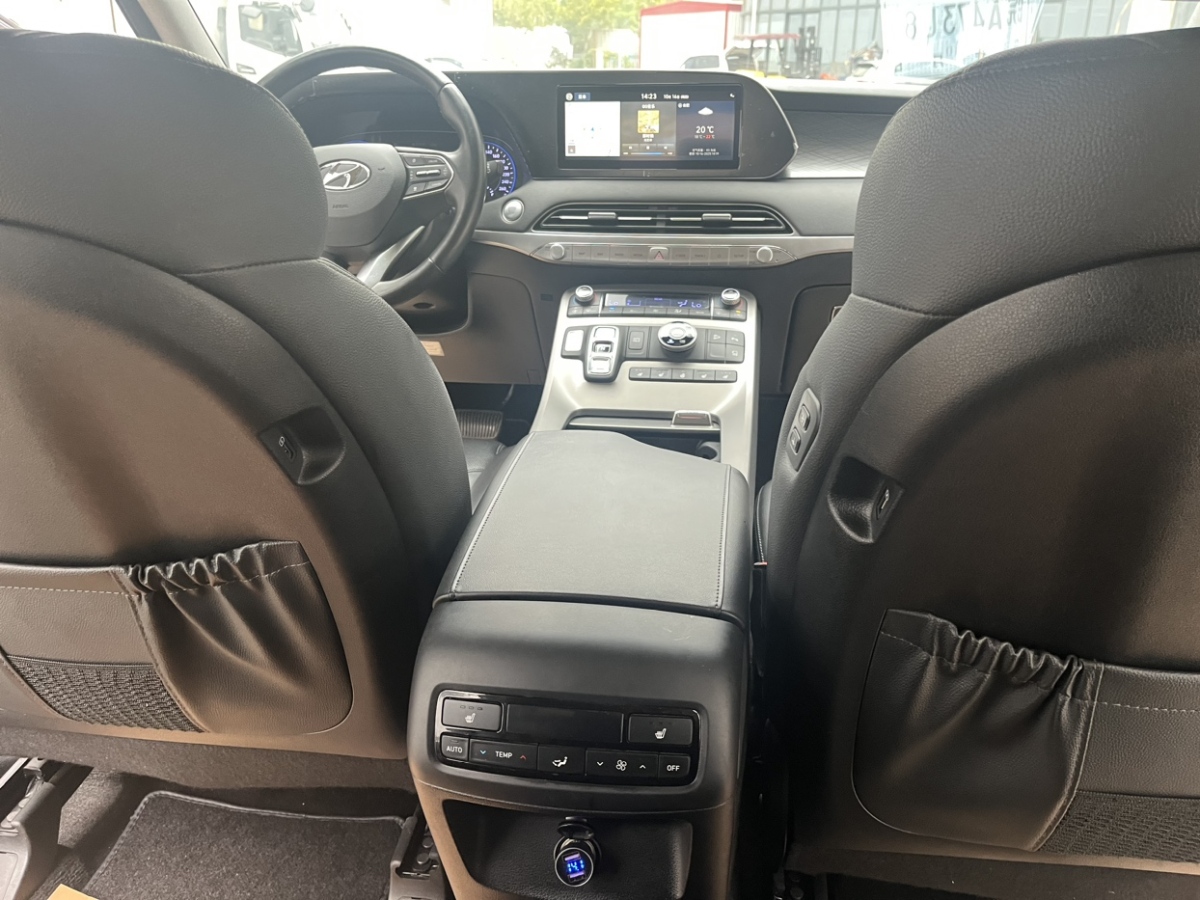 Hyundai Palisade 2021 car image #13