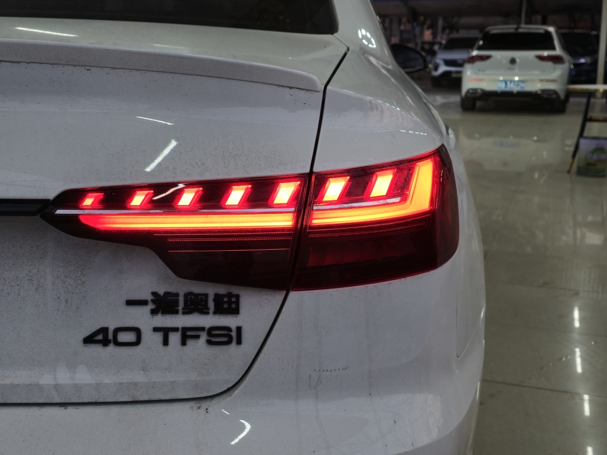Audi A4L 2025 car image #13