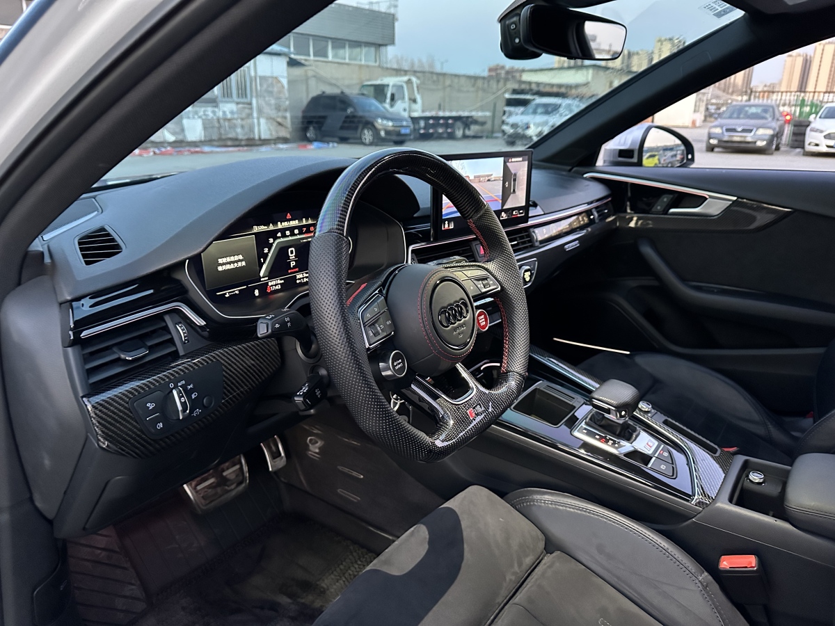 Audi A4L 2022 car image #13