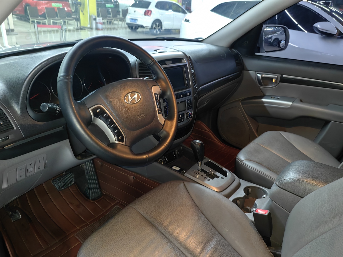 Hyundai Santa Fe Classic 2010 #13 Hyundai Santa Fe Classic 2010 car image #13