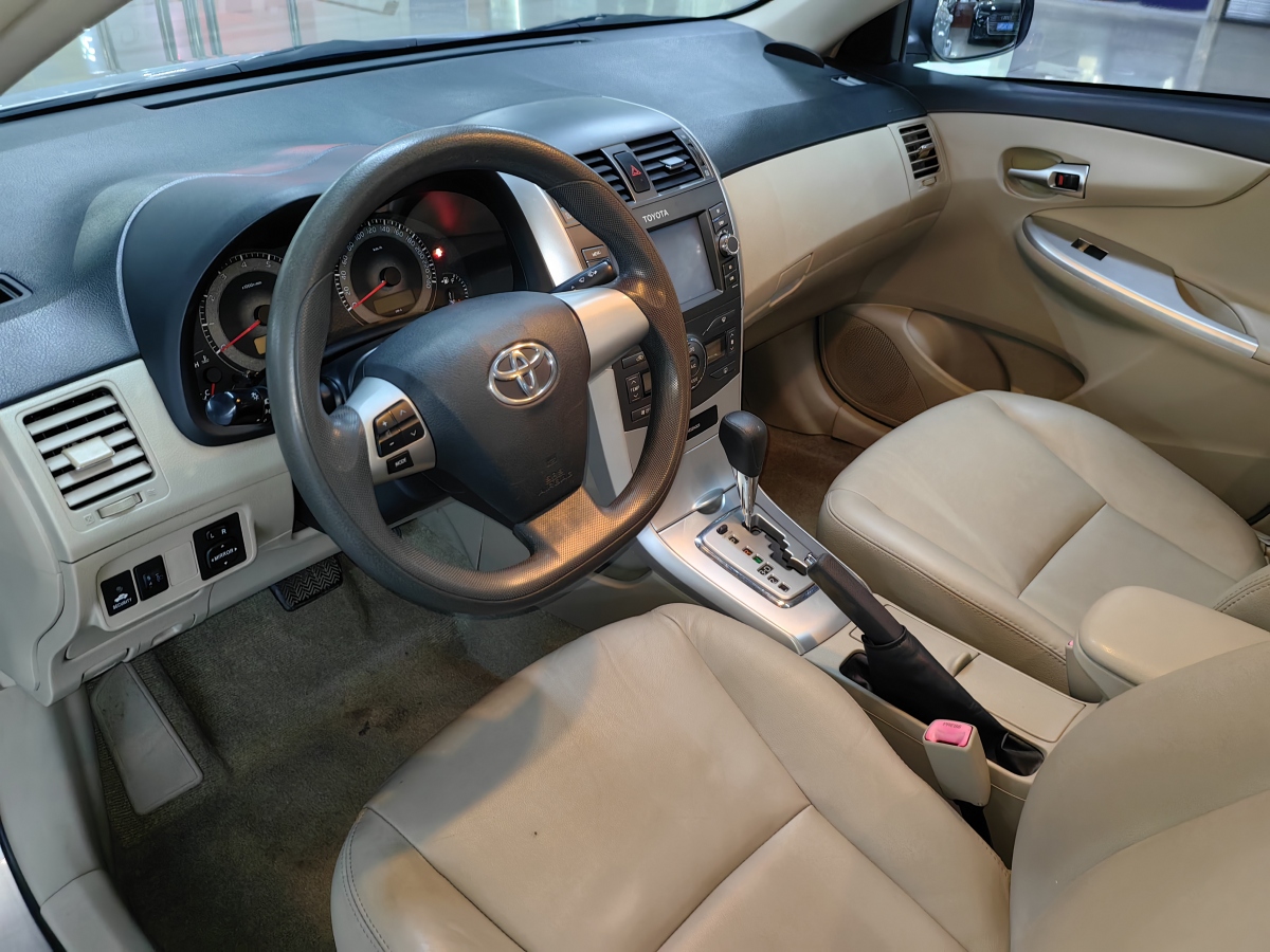Toyota Corolla 2014 car image #13