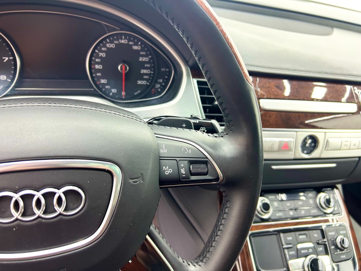 Audi A8 2012 car image #13