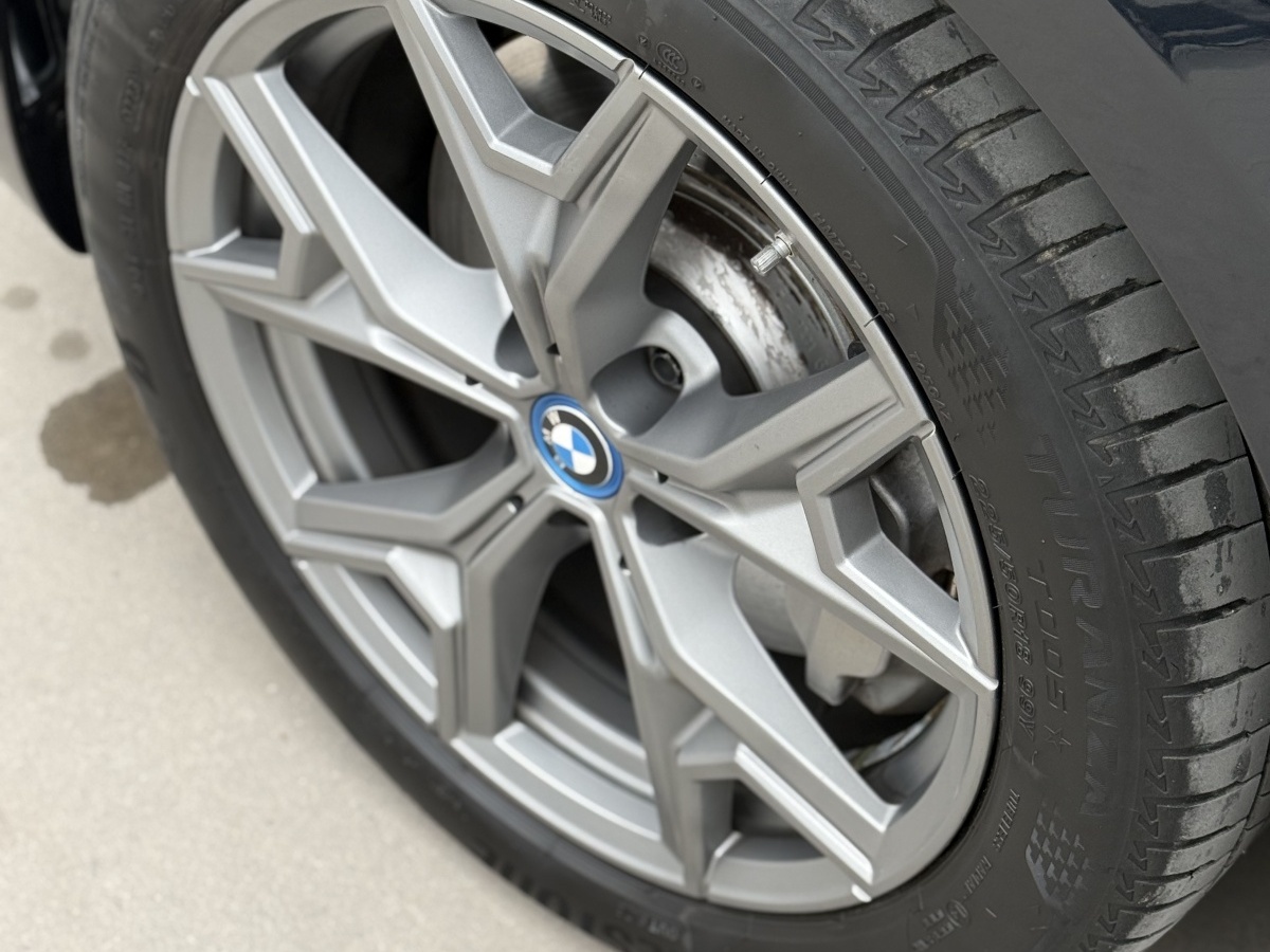 BMW i3 2023 immagine di auto #13