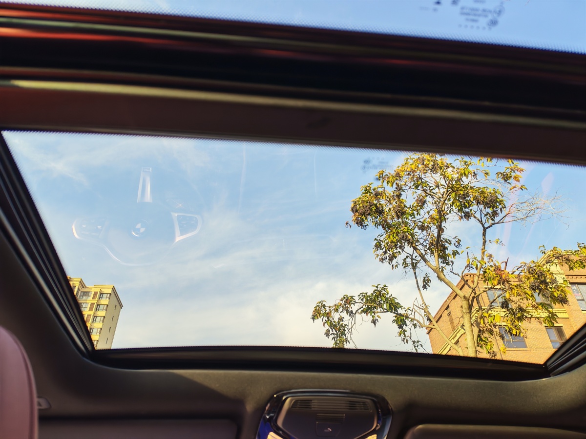 BMW i3 2023 immagine di auto #13