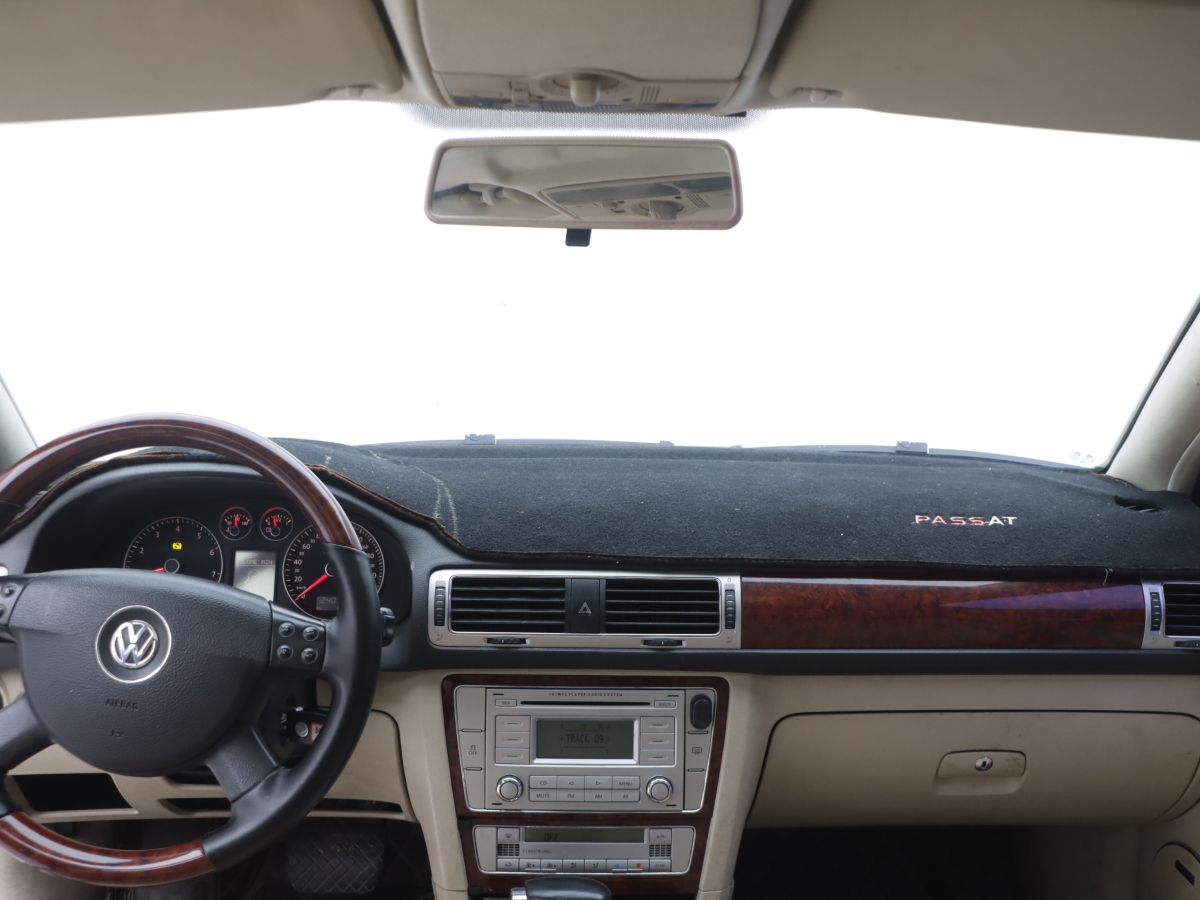 Volkswagen Passat Lingyu 2011 car image #13