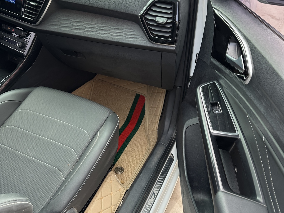 Jetta VS5 2021 car image #13