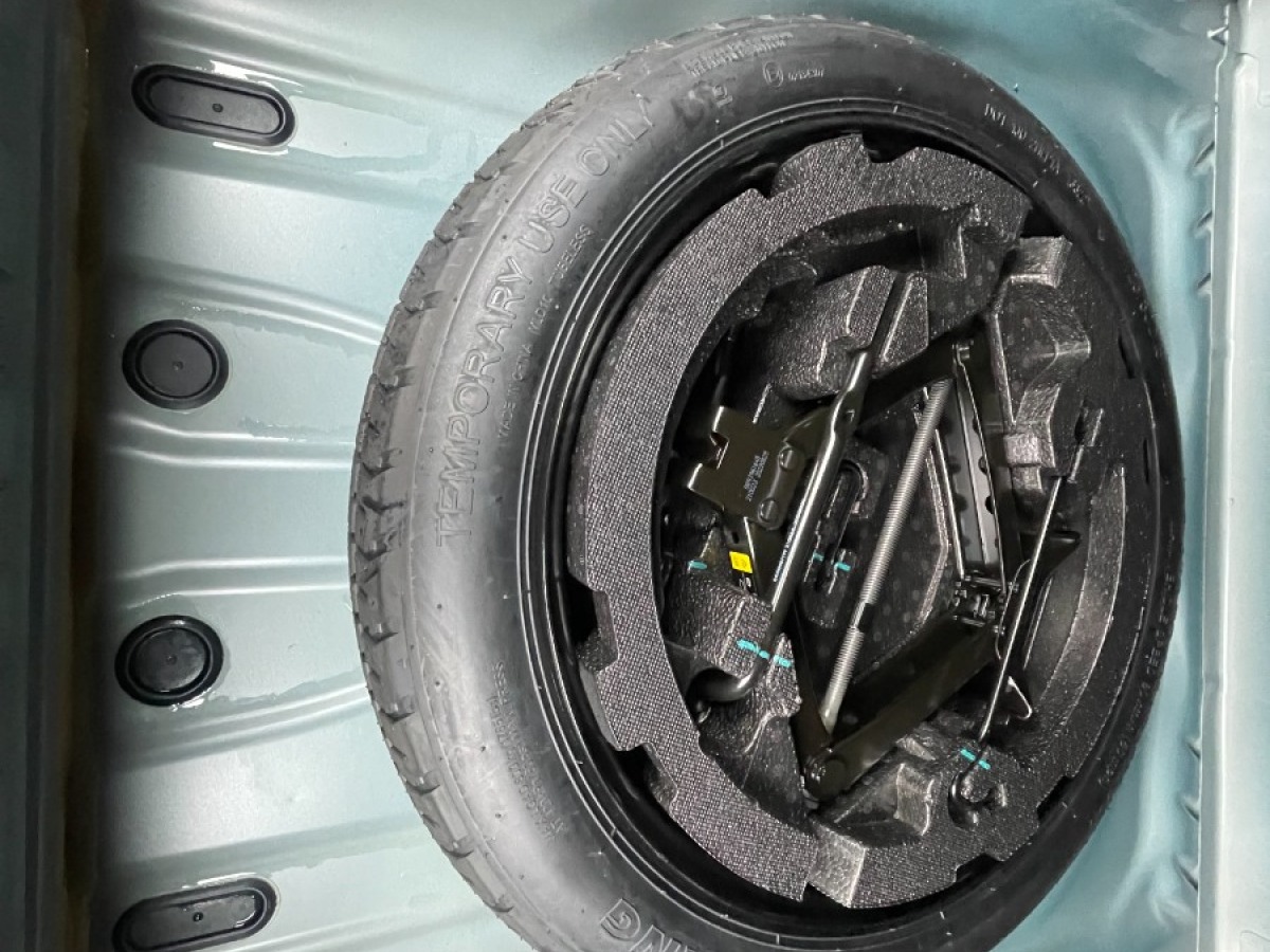 GEELY Monjaro 2022 immagine di auto #13