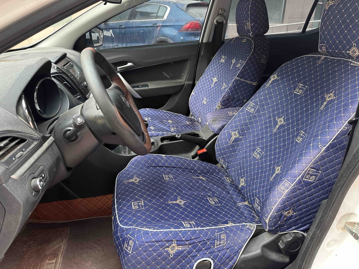 名爵 MG5 2015 汽车图片 #13