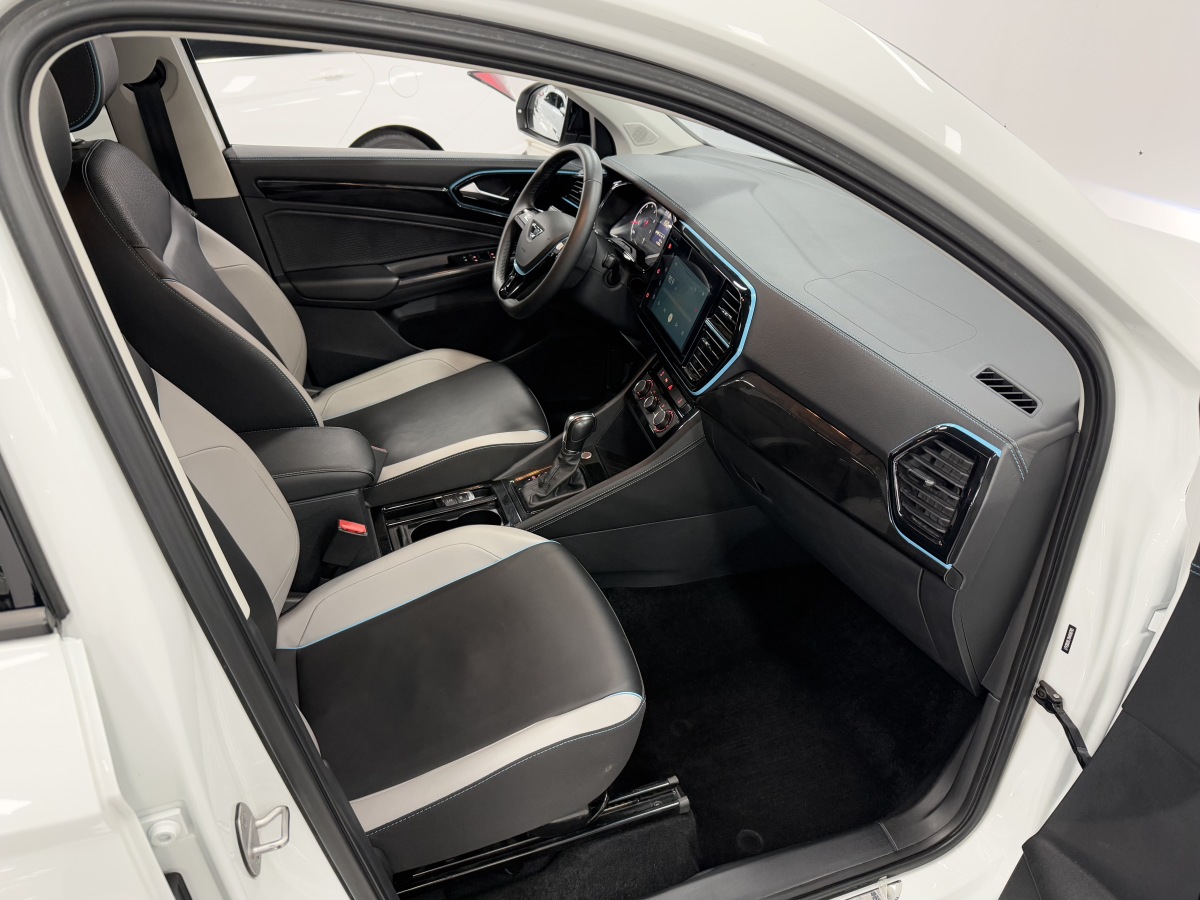 Ford VS5 2022 car image #13