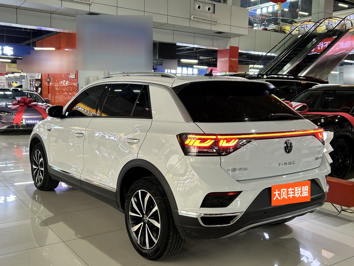 Volkswagen T-Roc 2025 immagine di auto #13