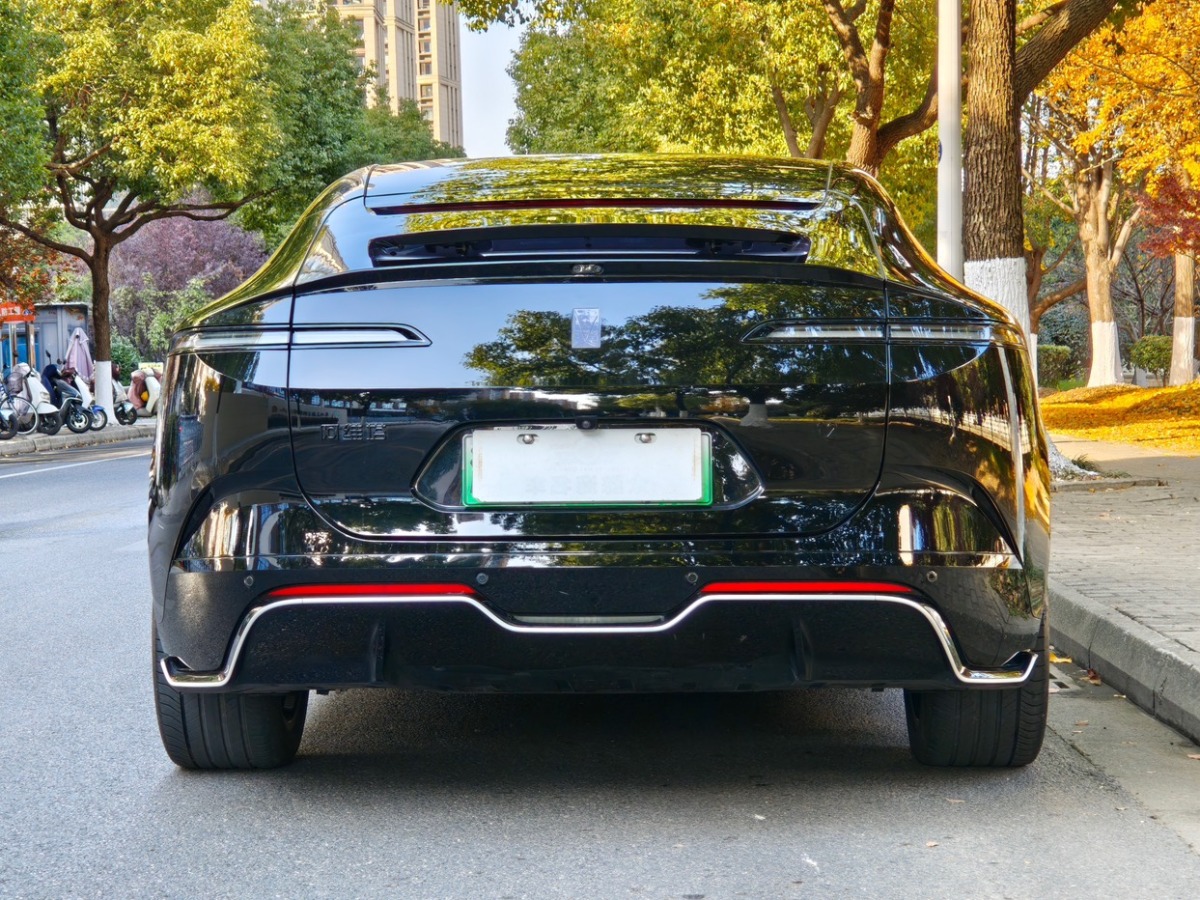 Avatr 12 2023 car image #13