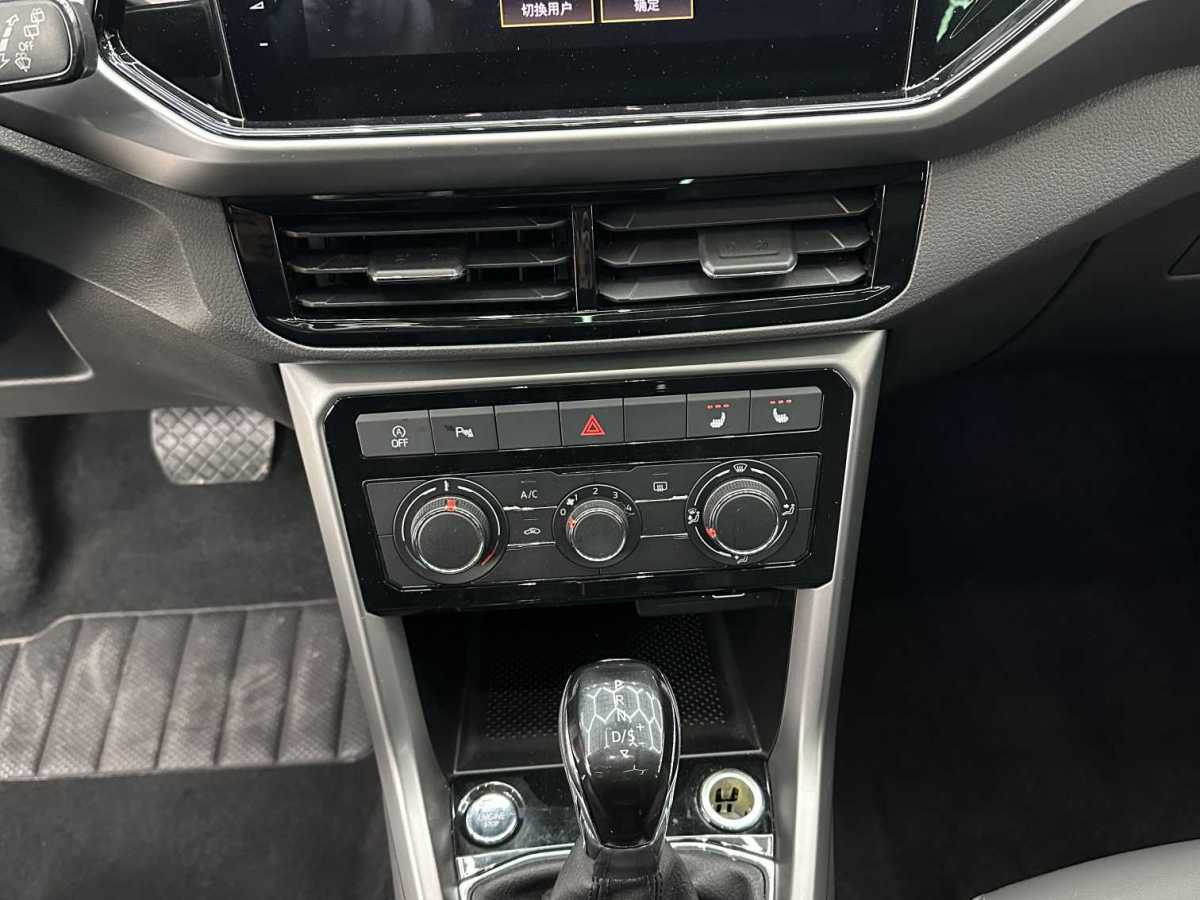 Volkswagen T-Cross 2021 car image #13