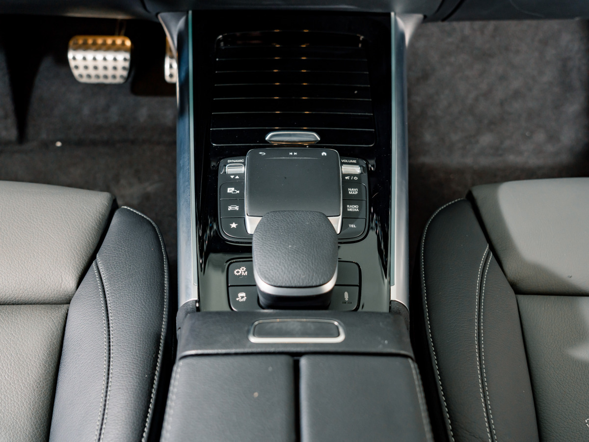 Mercedes-Benz GLA AMG 2023 car image #13