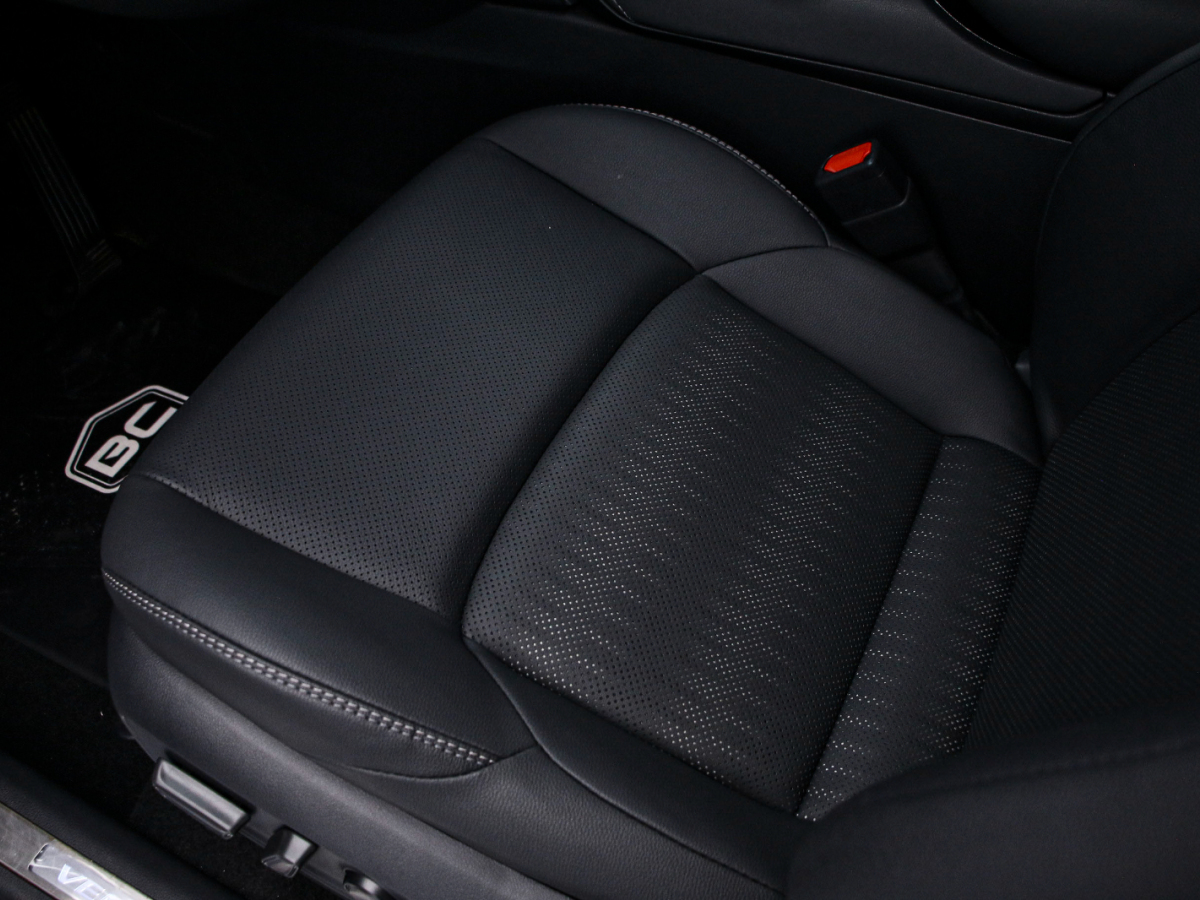 Toyota Venza 2023 car image #13