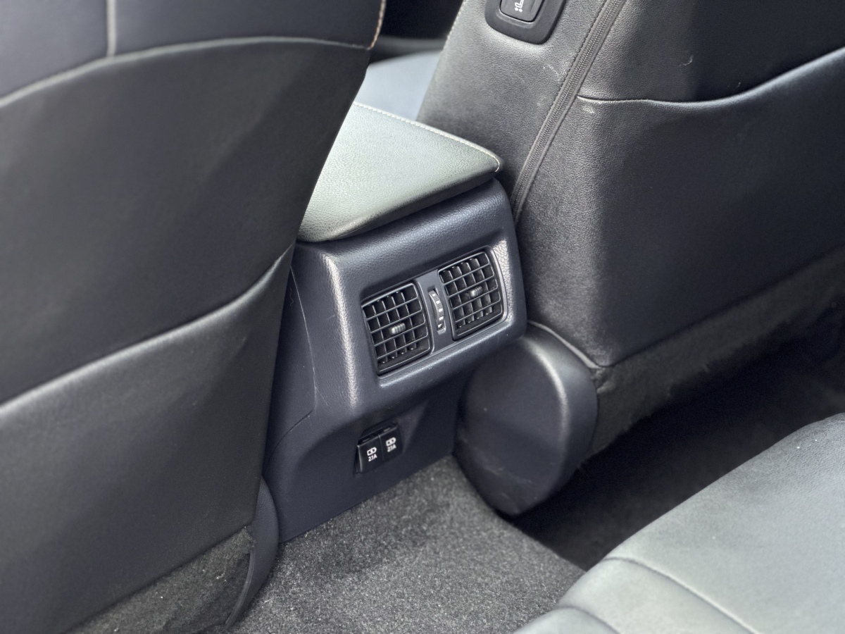 Toyota Camry 2020 #13 Toyota Camry 2020 car image #13