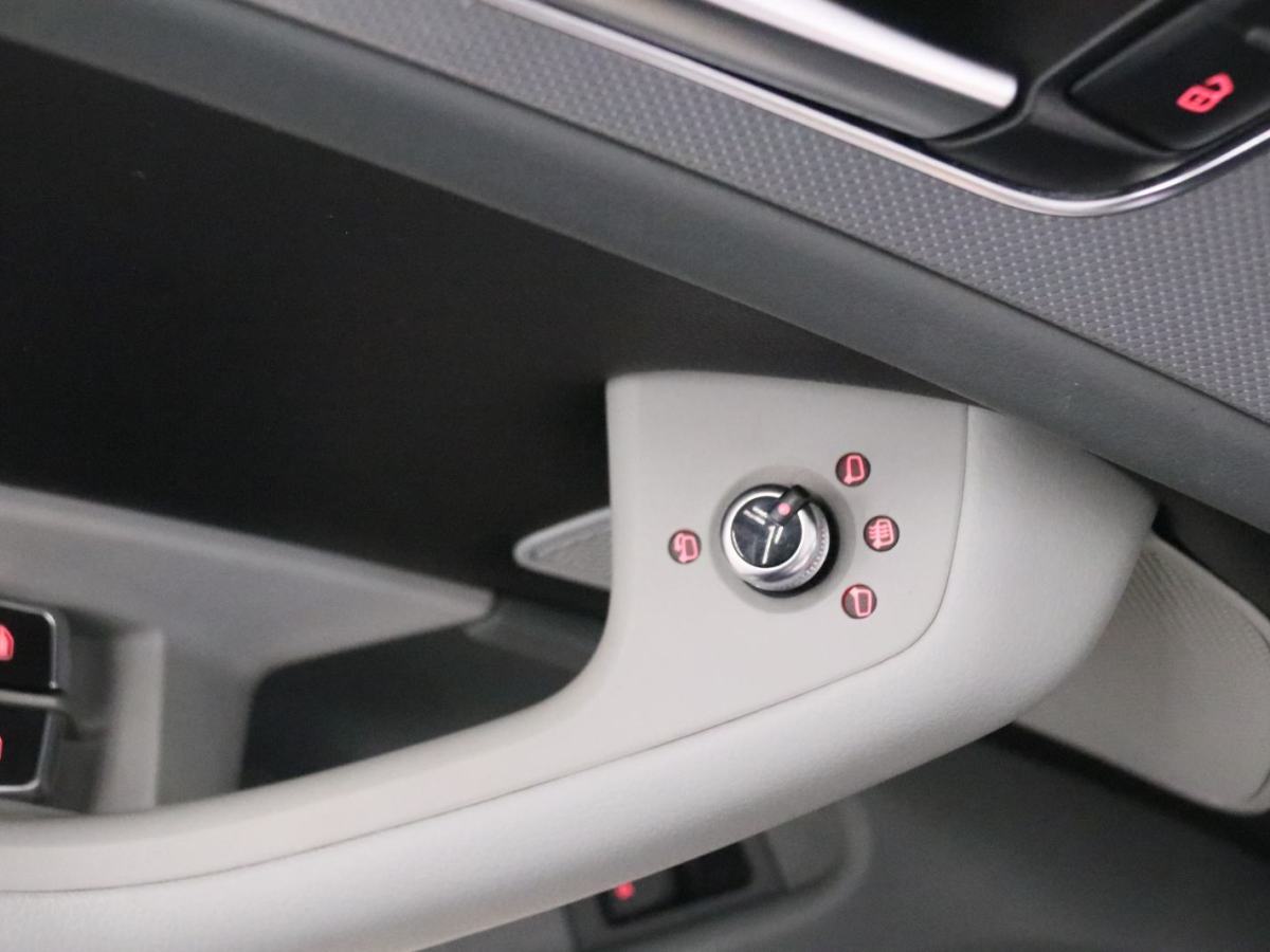 Audi 2014 car image #13