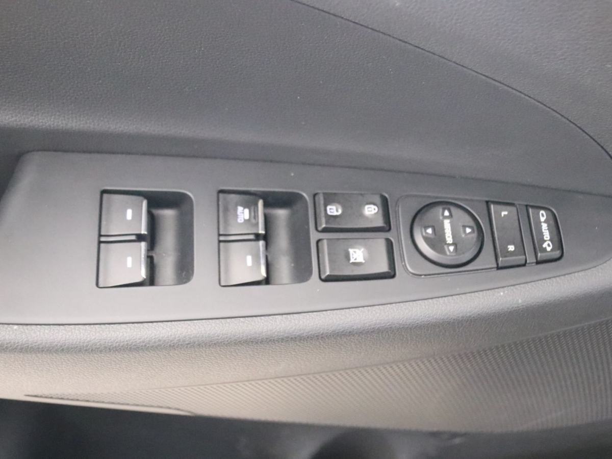 Hyundai Tucson 2015 car image #13