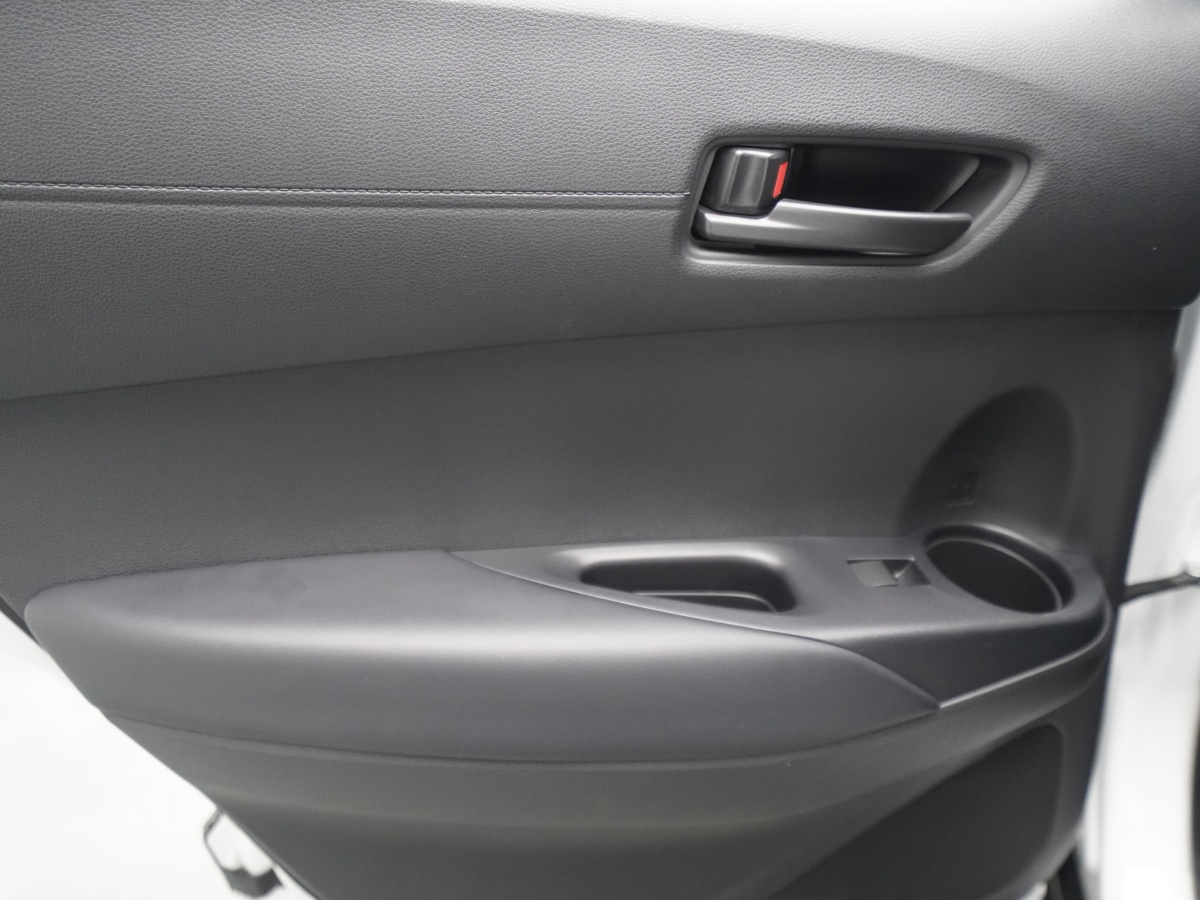 Toyota Corolla Cross 2025 car image #13