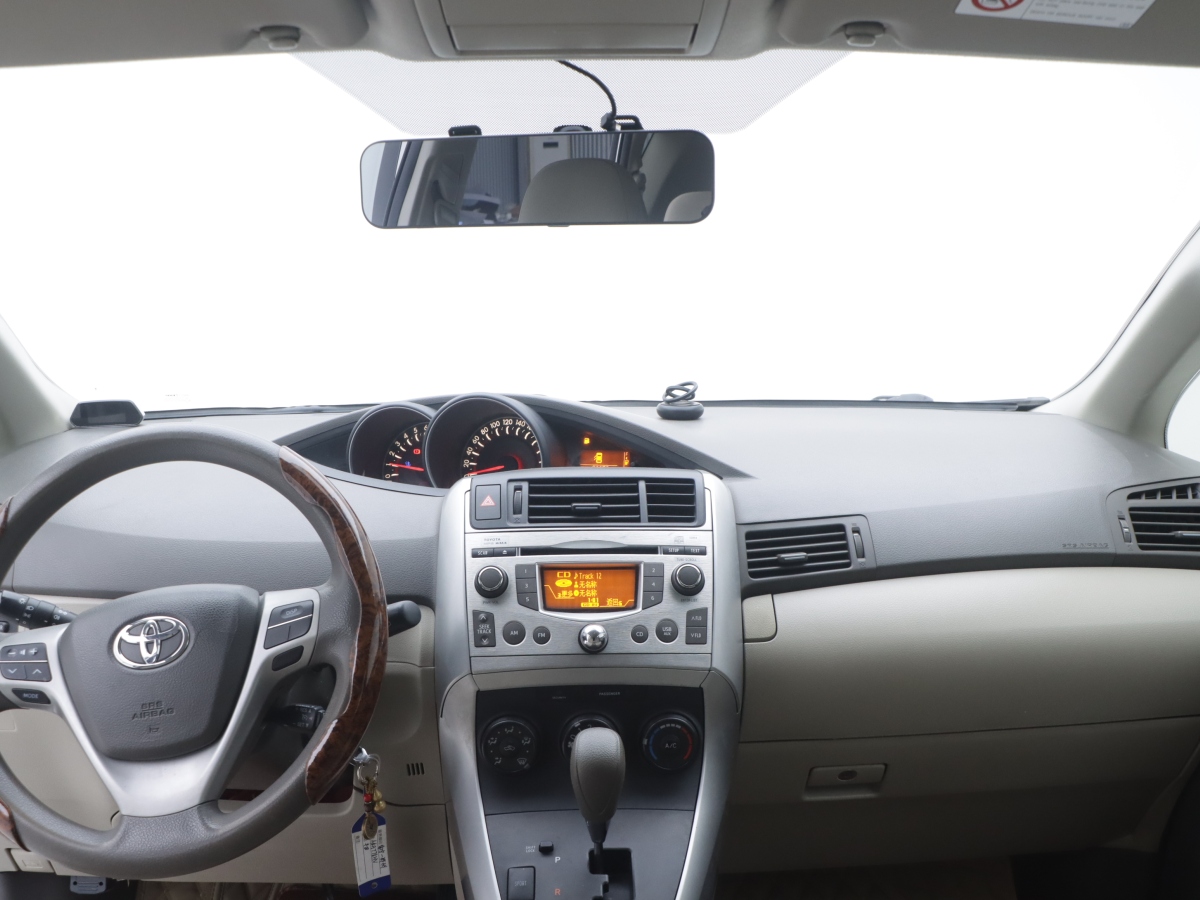 Toyota Verso 2014 car image #13