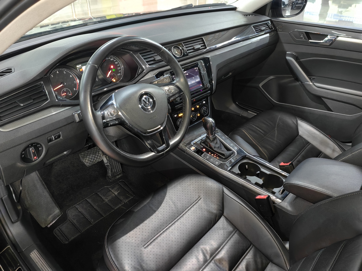 Volkswagen Passat 2018 #13 Volkswagen Passat 2018 car image #13
