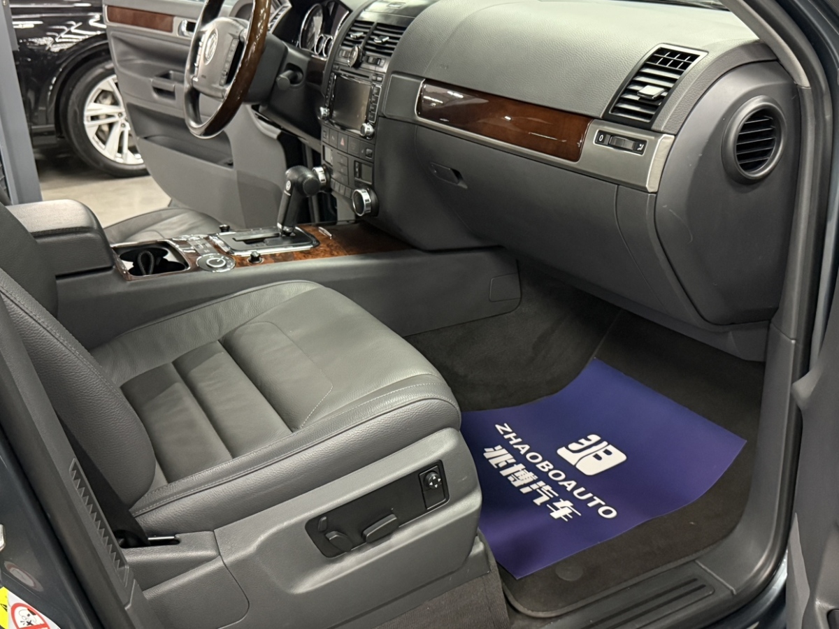 Volkswagen Touareg 2008 immagine di auto #13