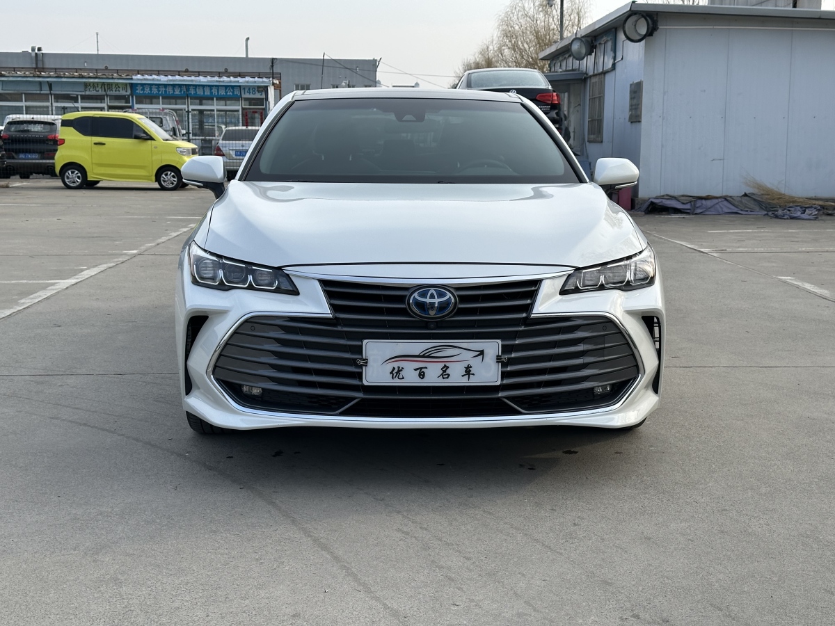 Toyota Avalon 2019 car image #13