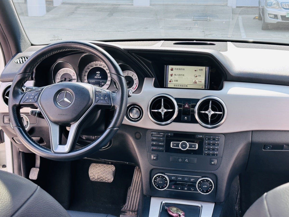 Mercedes-Benz GLK Class 2013 car image #13