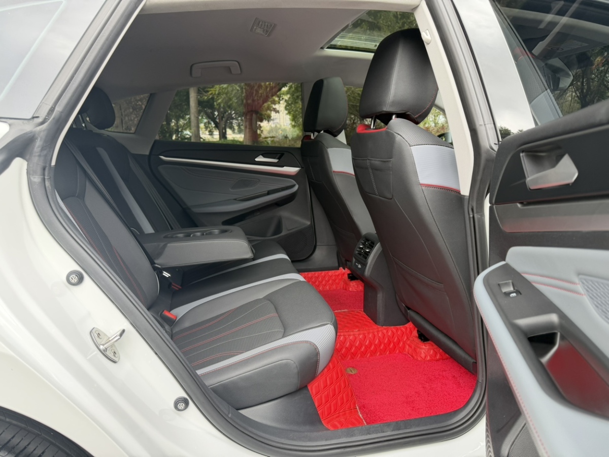 Volkswagen Lamando 2024 car image #13