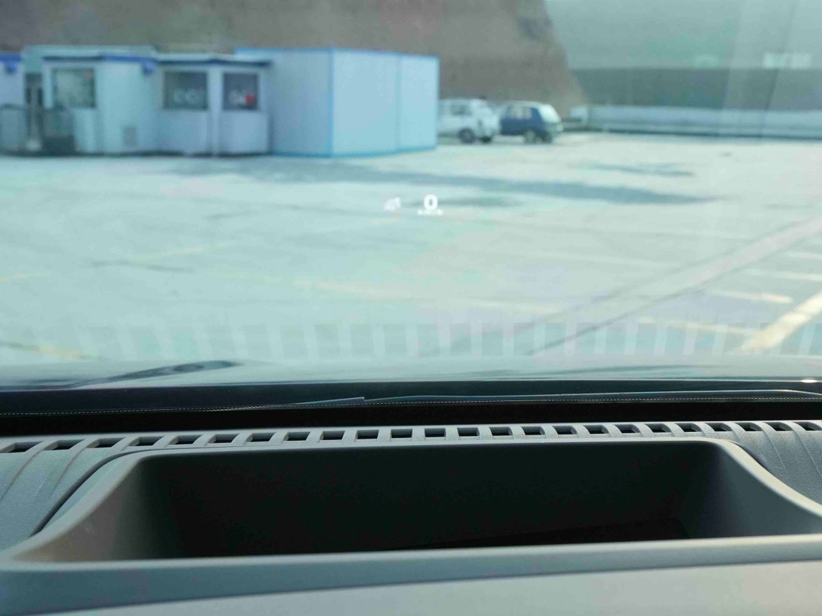 Denza D9 2023 imagem de carro #13