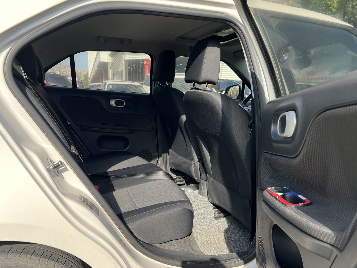 MG 3 2016 immagine di auto #13