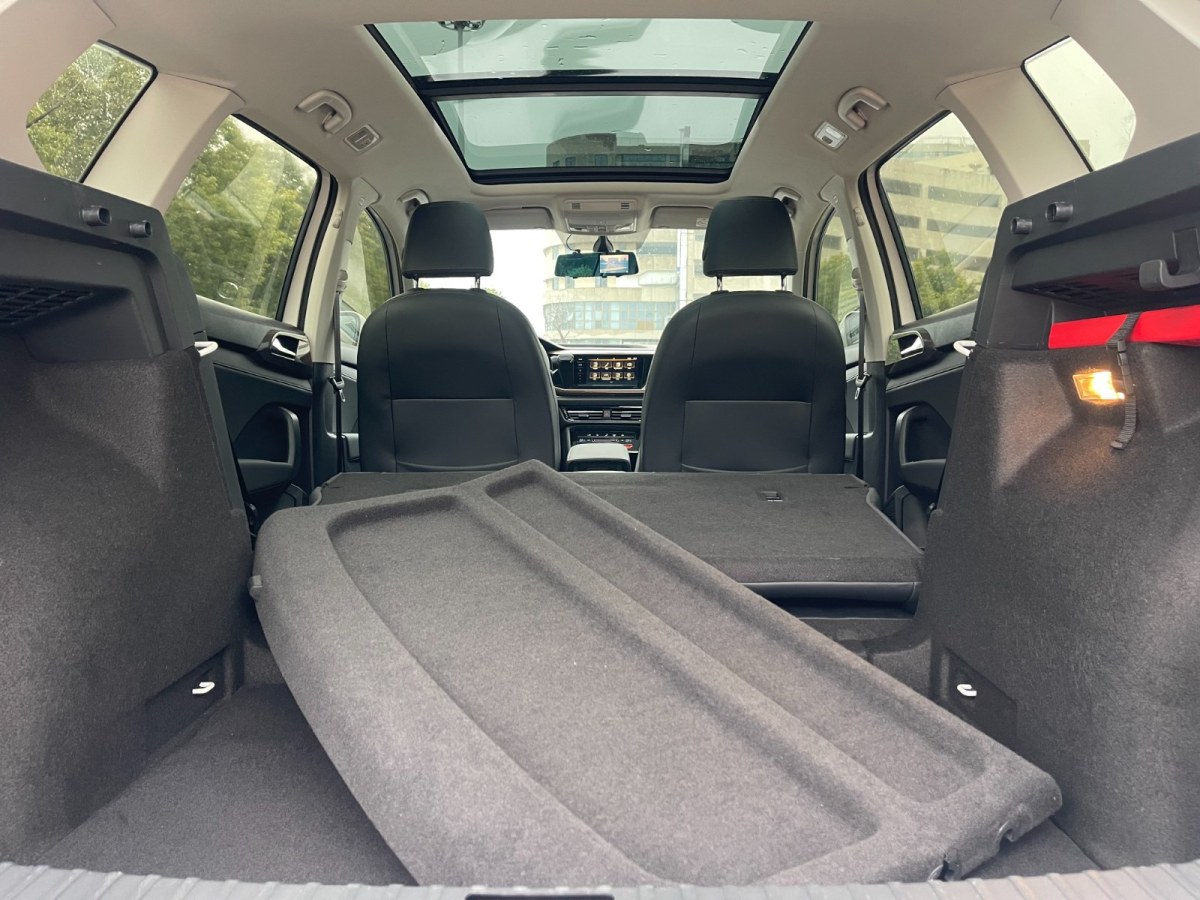 Volkswagen Tharu 2020 car image #13