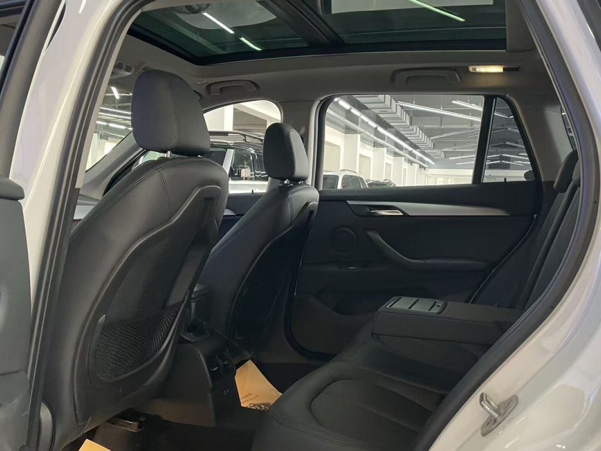 BMW X1 2018 car image #13