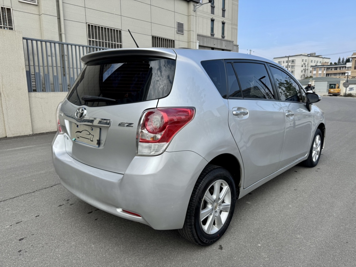 Toyota Verso 2014 car image #13