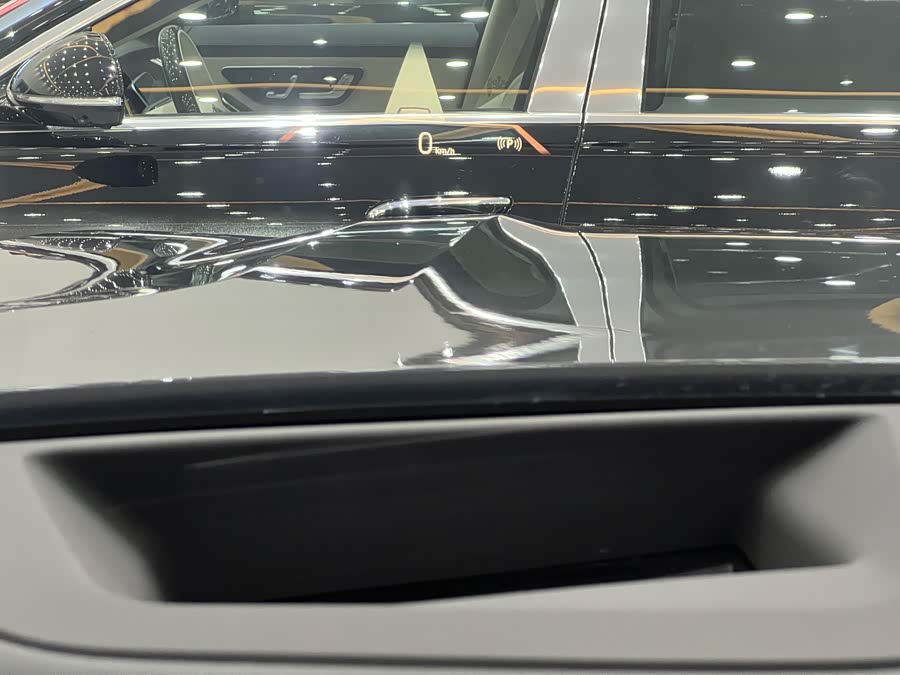 BMW X7 M60i 2023 #13 BMW X7 M60i 2023 car image #13