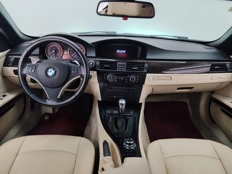 BMW 3 Series (Imported) 2010 immagine di auto #13