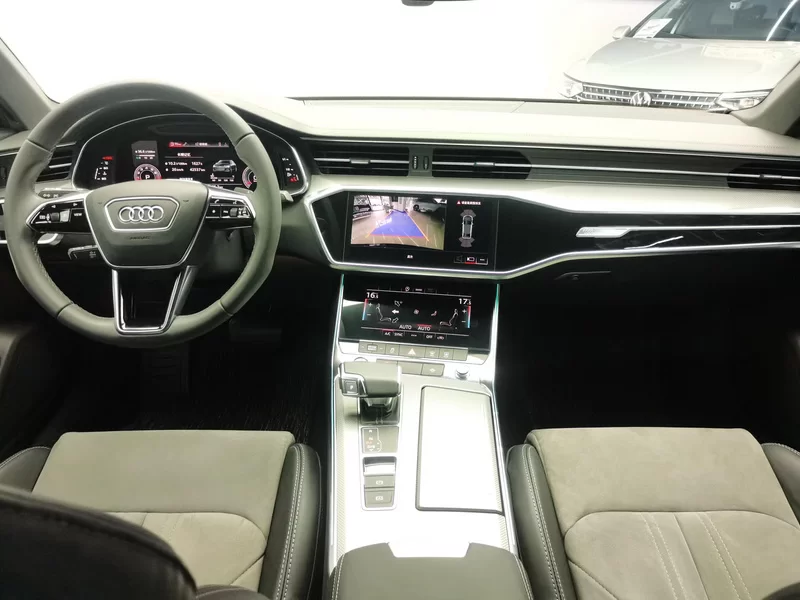 Audi A6 2021 car image #13