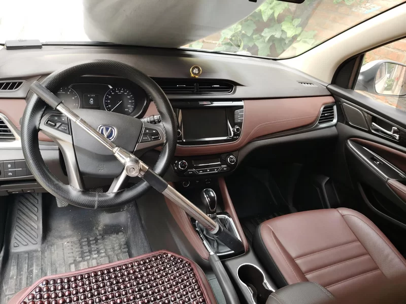 Changan Linmax 2018 car image #13