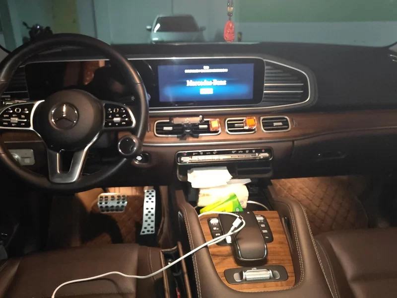 Mercedes-Benz GLE Class New Energy 2023 car image #13