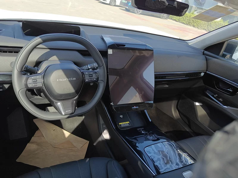 Honda P7 2025 car image #13