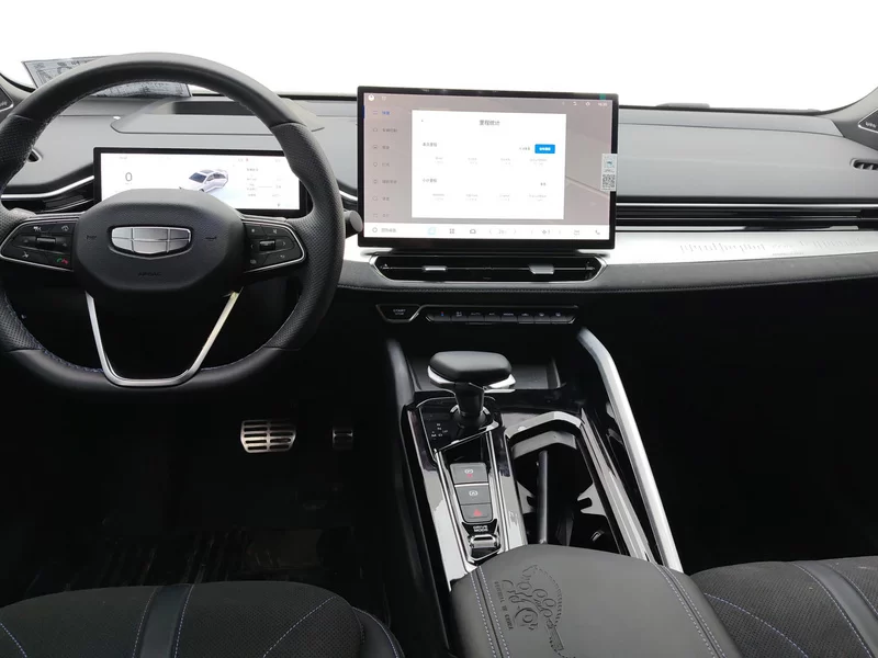 GEELY PrefaceL 2025 car image #13