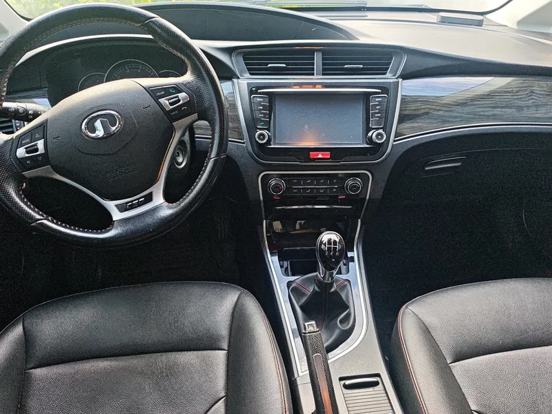 Great Wall C50 2015 car image #13