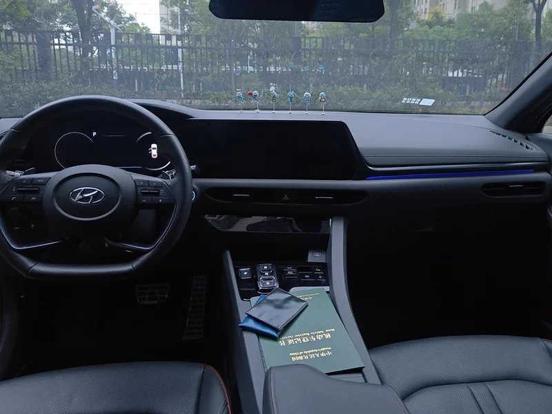 Hyundai Sonata 2022 car image #13