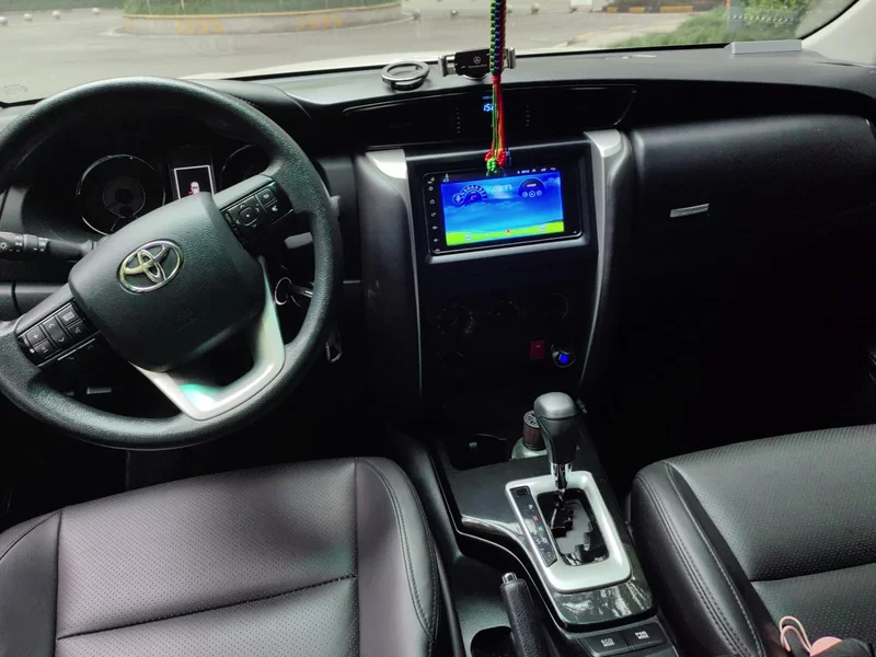 Toyota Fortuner 2018 car image #13