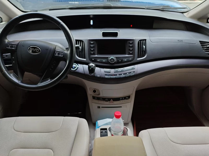 BYD e6 2016 #13 BYD e6 2016 car image #13